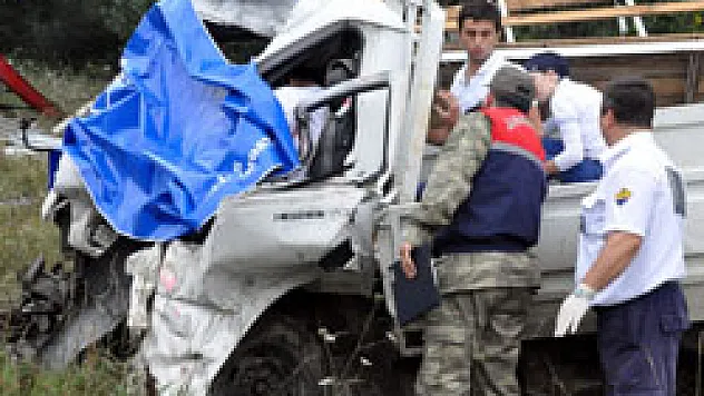Samsun'da feci kaza: 3 Ölü, 1 yaralı