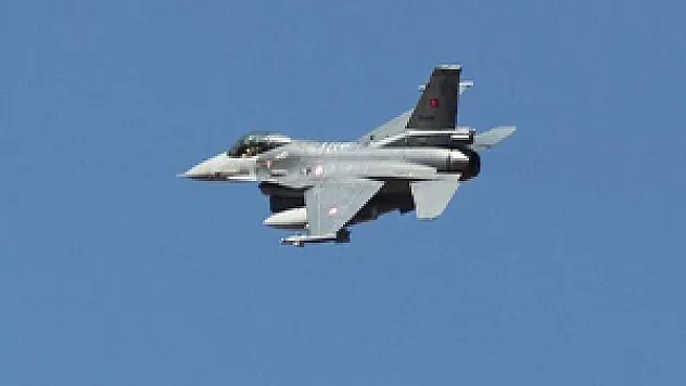 Türk jetleri terör yuvalarını bombaladı