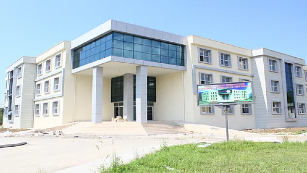 İletişim Fakültesi inşaatında artık son rötuşlar atılıyor