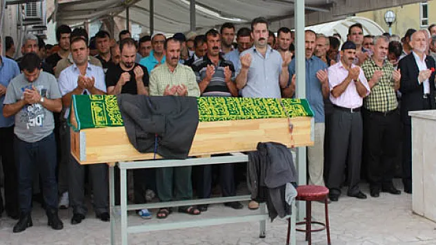 Uzal'ın Cenazesi Toprağa verildi