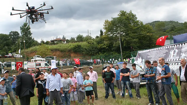 AKS TV Kamera ve Fotoğraf makinası uçtu