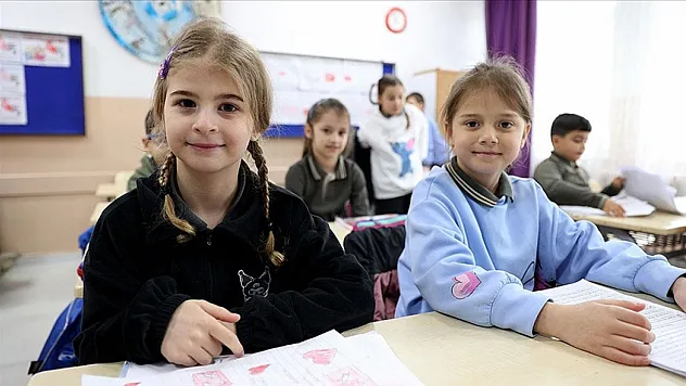 18 milyon öğrenci için zil yeniden çaldı