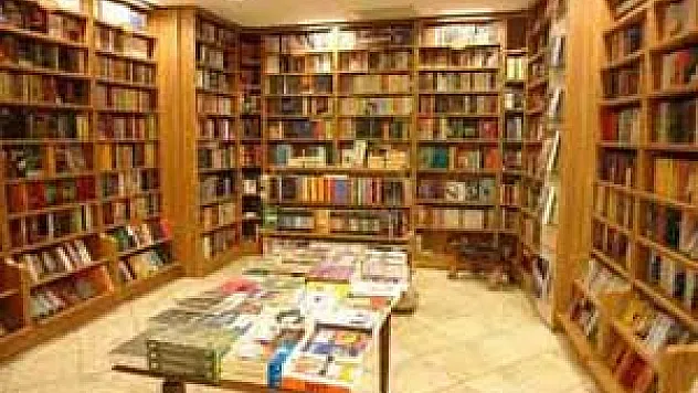 Öğrencilere ücretsiz 'dünyalarca' kitap