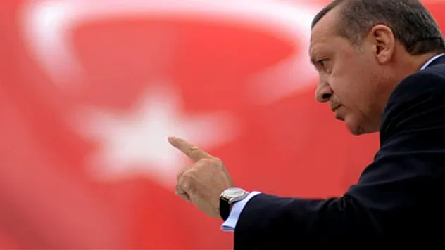 Ömer Çelik: Krizi bizzat o yönetiyor