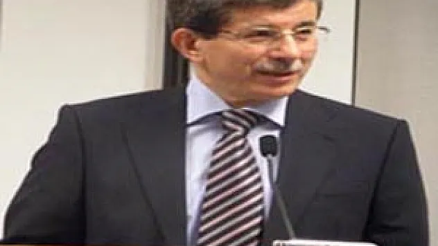 Davutoğlu: Herkes ayağını denk alsın