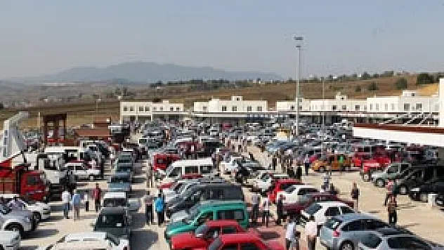 Araçlara bakan çok alan yok