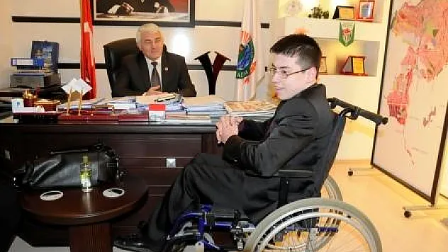 Engelli öğrencinin öğrenme aşkı