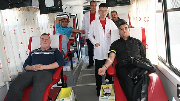 Orta Karadeniz Bölge Kan toplama Bayramda' da Çarşambadaydı