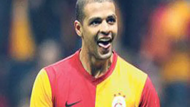 Melo G.Saray formasını zor görür!