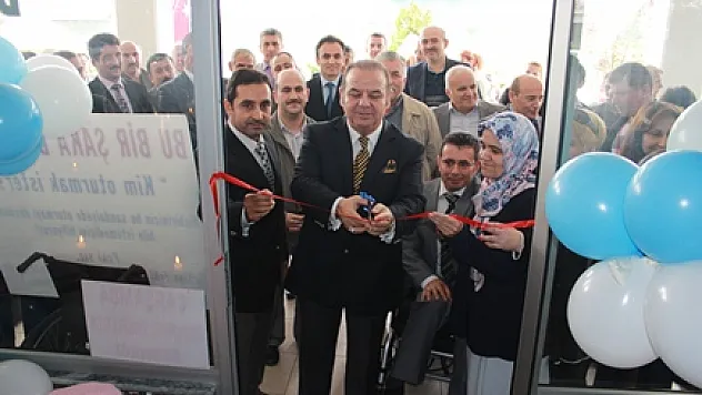 ÇABED 'Ahşab Boyama' sergisini açtı