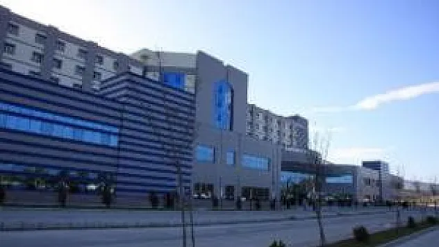 Bakanlık Başhekimlerle Yollarını Ayırıyor