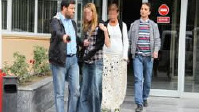 Evden Hırsızlık Zanlısı 3 Kız Yakalandı