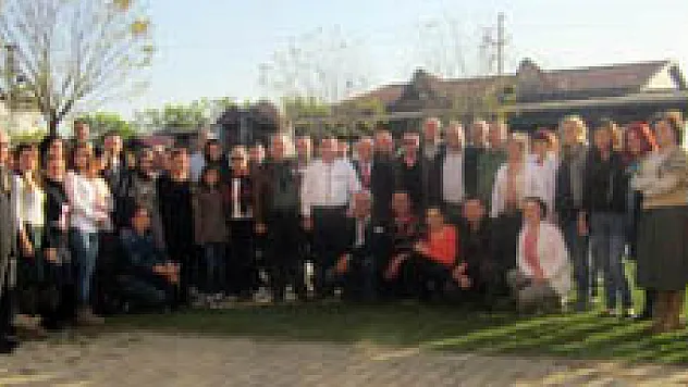 İlkumut'ta, toplantı sonrası Hamsi Izgara keyfi