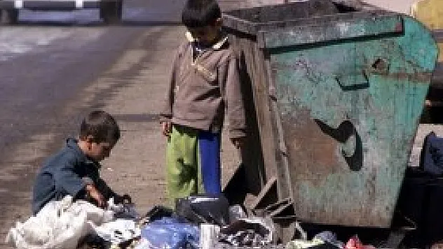 Yeni Anayasa İle Yoksullara Maaş Geliyor