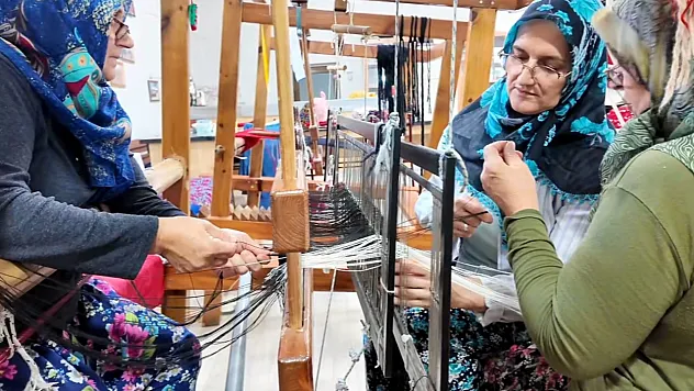 200 yıllık motifler kadınların ellerinde yeniden hayat buluyor