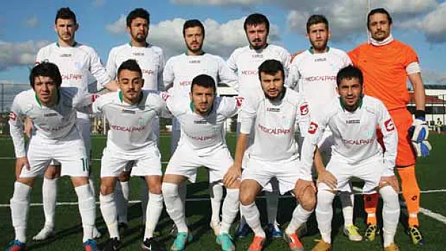 Lider değişti: Çarşambaspor: 1 – Yomraspor: 1