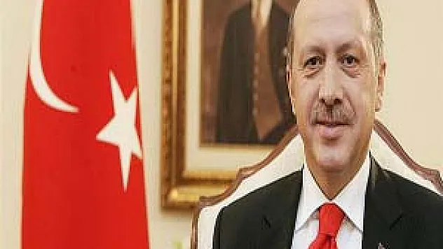 'Yeni anayasa için gayret içinde olacağız'