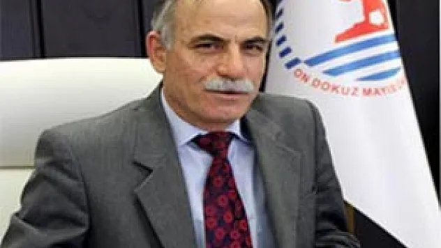 Rektör Akan Yeni YÖK Taslağını Eleştirdi