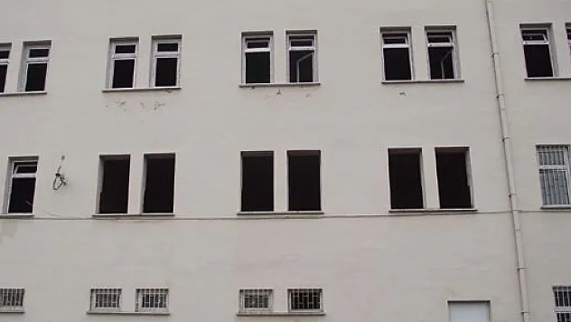 Çarşamba Lisesinde tadilat başladı