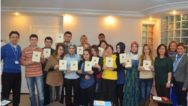 Artık Dikili Ağaçları Oldu