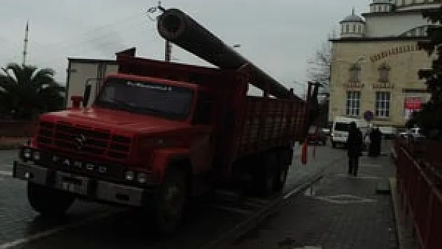 ÇALIK YEDAŞ Beton direkleri tarihe gömüyor