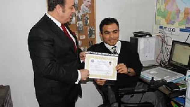 'Engelli İlteriş Öğretmen' engel tanımıyor