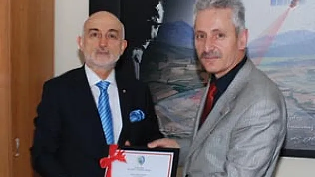 Başkan Kefeli'den Tapu Müdürlüğü'ne tebrik ziyareti…