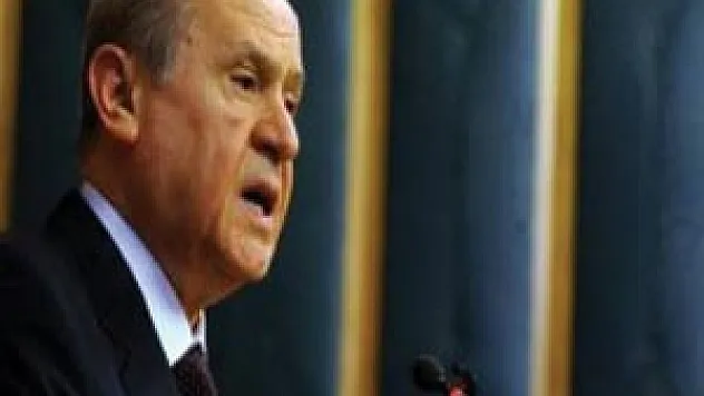 Bahçeli, Başbakan'ı suçladı