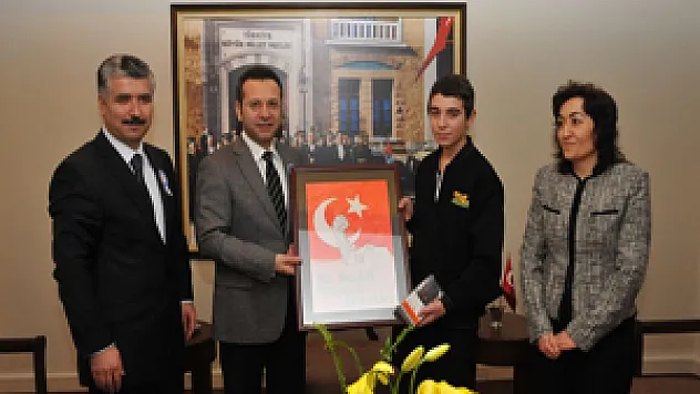 VERGİ DAİRESİ'NDEN VALİ AKSOY'A ZİYARET