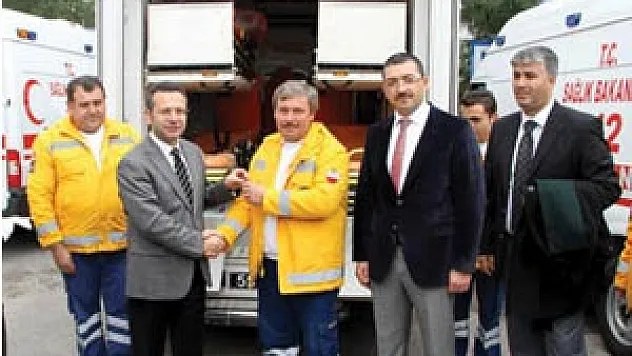 112 ACİL AMBULANSLARIN BÜYÜK BAŞARISI 