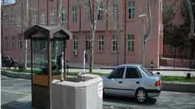 Başbakanlık'ta güvenlik tedbirleri arttırıldı