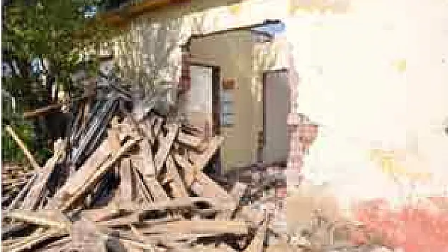 Milli Eğitim Tapuyu Almayınca Okul Elden Gitti