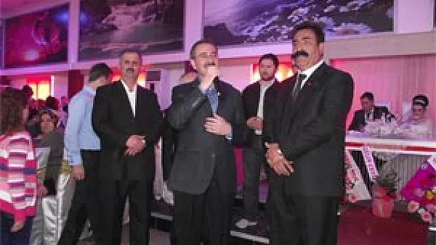 Baylan ve Özcan ailesinin mutlu günü