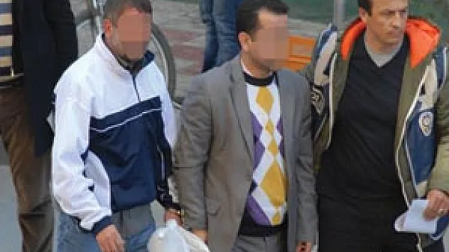 ÇALINTI ARAÇLARA HURDA ARAÇLARIN MOTORUNU TAKIP SATIYORLAR