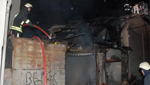 Hurdacı Deposu Kundaklandı: Zarar 30 Bin Lira