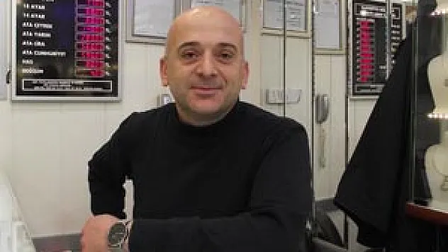 Çarşamba'daki kuyumcular altın fiyatlarını değerlendirdi