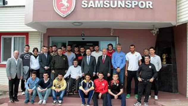 Vali Aksoy'dan Samsunspor'a Moral Ziyareti   