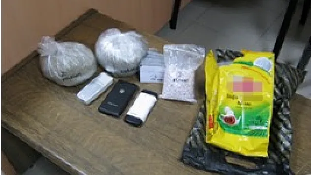 Çay Paketi İçine Uyuşturucu Gizlediler