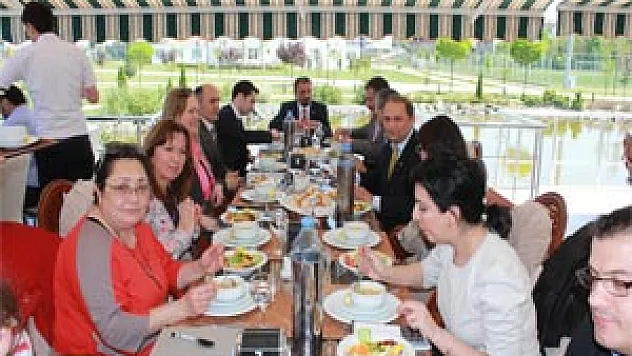  DenizBank Çarşamba Şubesi Mali Müşavirlere Yazarkasa/POS cihazını anlattı