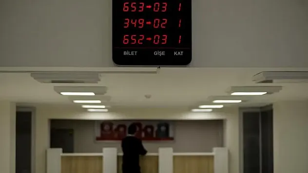 23 Nisan'da nereler açık? Bankalar, noterler ve kamu kurumları çalışıyor mu?