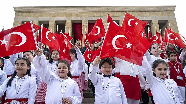 23 Nisan okullar tatil mi 2026?