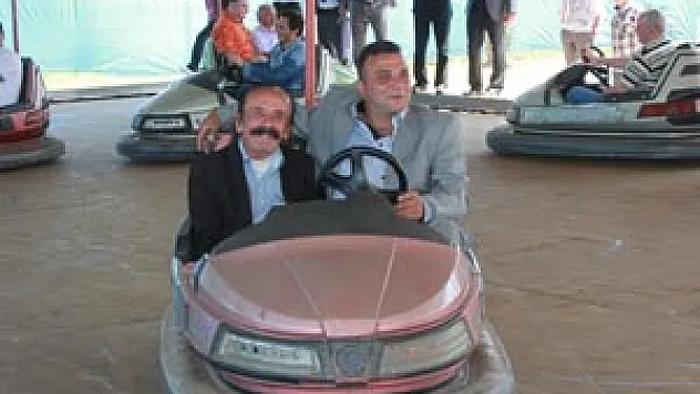  Çocukluklarına Döndüler