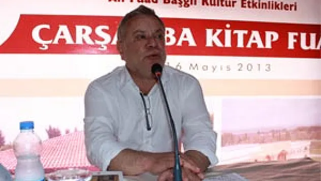 CEZMİ ERSÖZ OKUYUCULARIYLA BULUŞTU