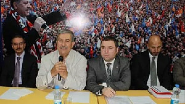 Eski Bakan Çarşamba'da