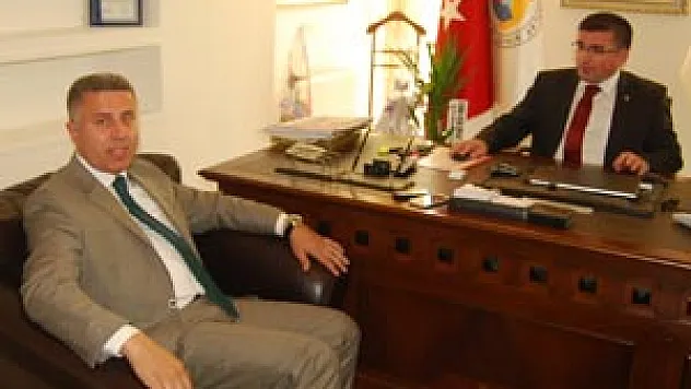 ÖZTÜRKTEN BAŞKAN YILMAZA ZİYARET