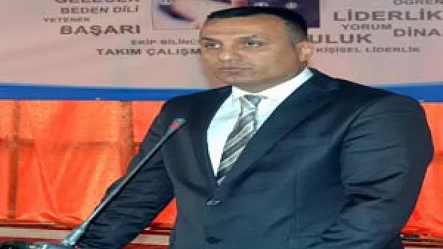 İLKADIM'DA 'GENÇ LİDERLER EĞİTİMİ PROJESİ'