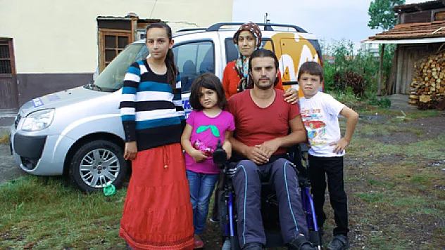 GALİP ÖZTÜRK'TEN ARİF'E YARDIM ELİ