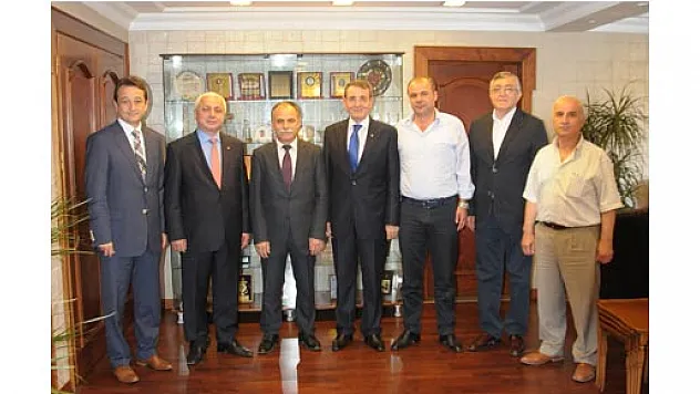 REKTÖRDEN TSO'YA ZİYARET 