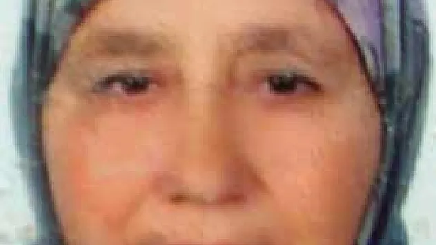 MERDİVENDEN DÜŞEN YAŞLI KADIN HAYATINI KAYBETTİ