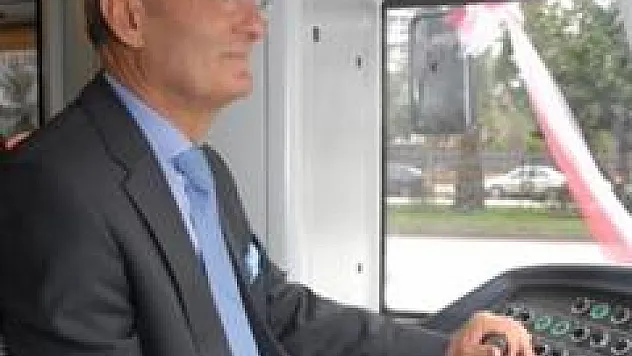 Yılmaz ' Ulaşımı modernize ediyoruz.'